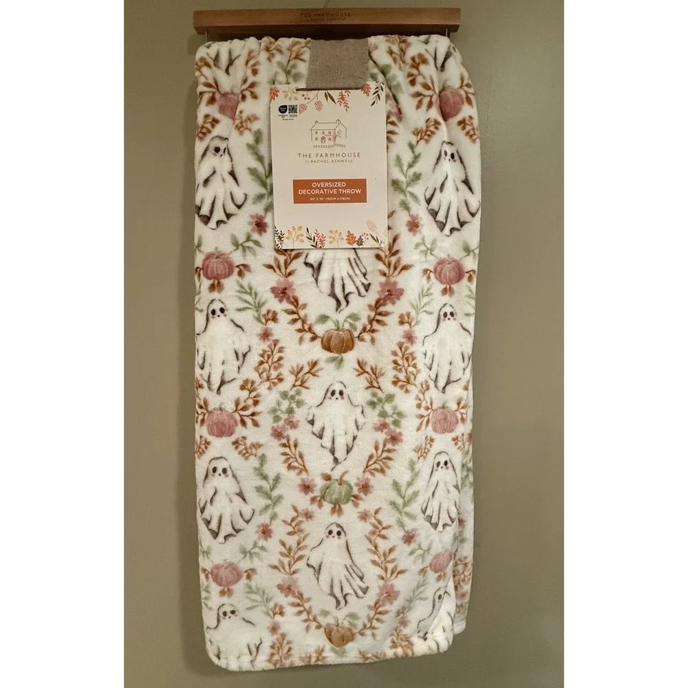 The Farmhouse Rachel Ashwell Ghost Fall Leaves Pumpkins Blanket 60x70 Hanger New